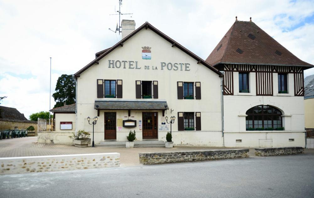 Logis Hotel Restaurant De La Poste Le Mêle-sur-Sarthe Esterno foto