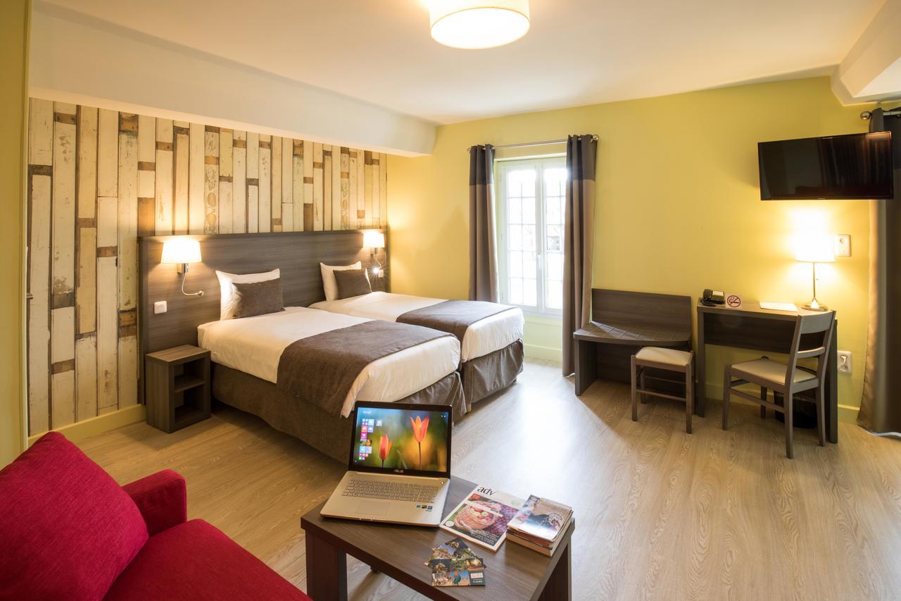 Logis Hotel Restaurant De La Poste Le Mêle-sur-Sarthe Esterno foto